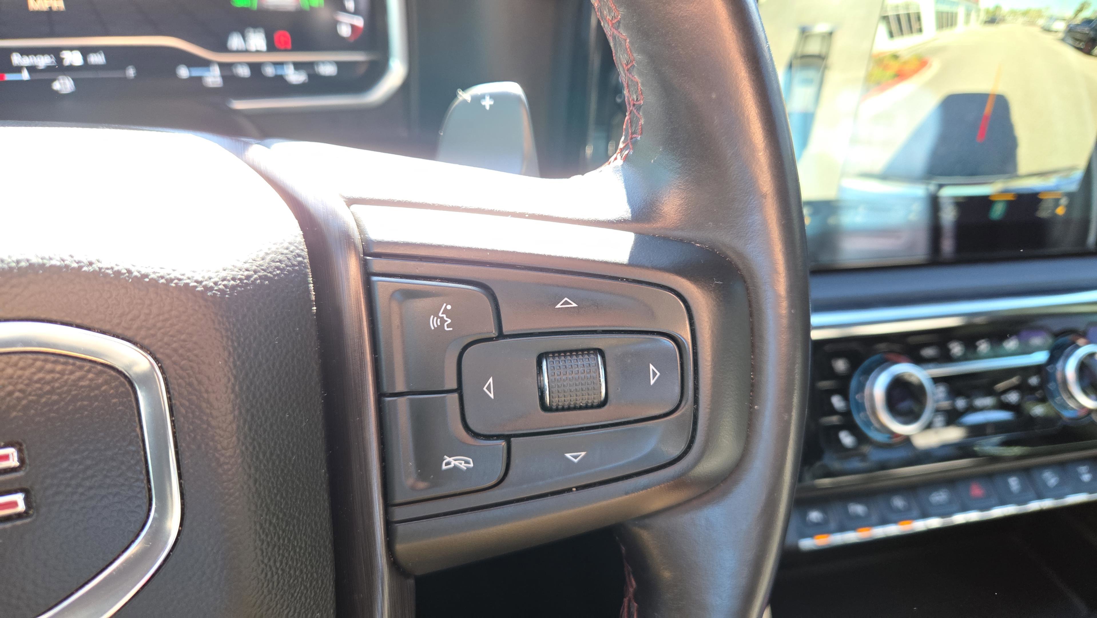 Used 2022 GMC Sierra 1500 AT4X image 12