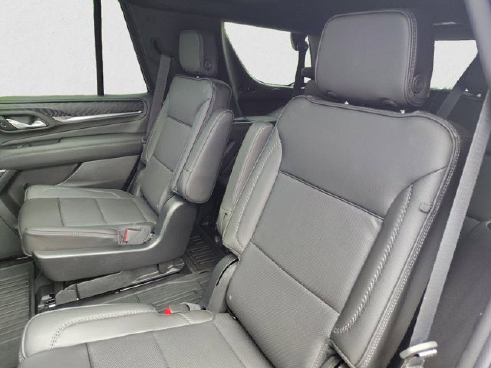 Used 2023 GMC Yukon Denali AWD/4WD image 19