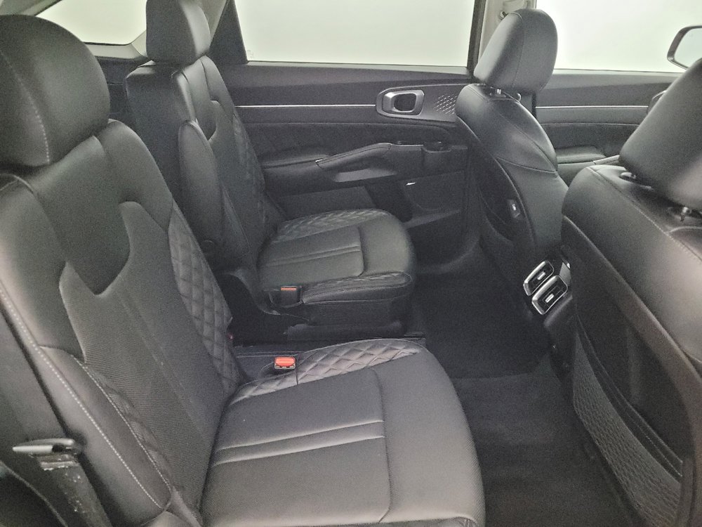 Used 2021 Kia Sorento SX image 19