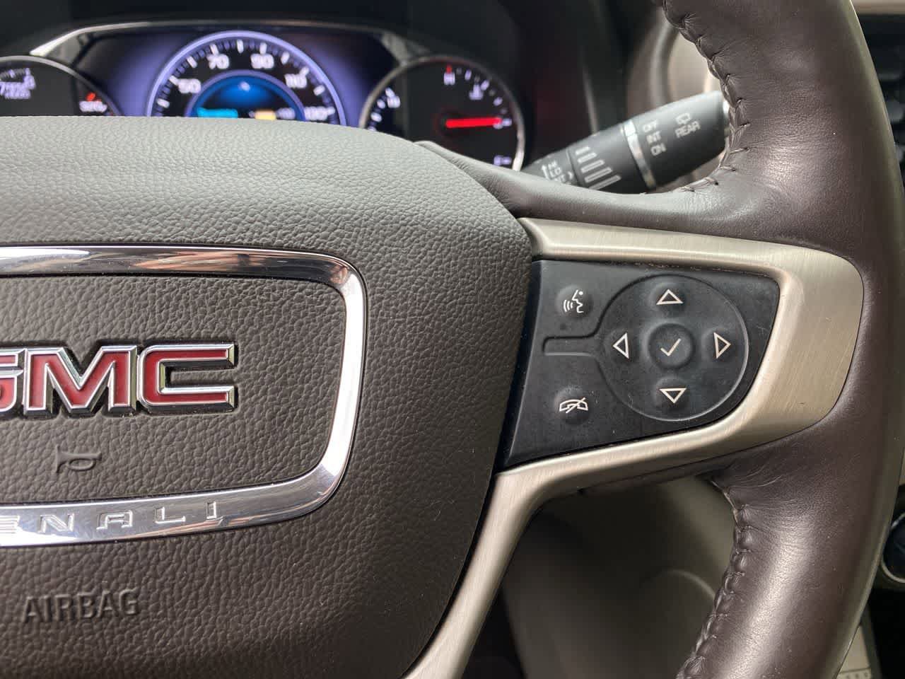 Used 2018 GMC Acadia Denali w/ Technology Package AWD/4WD image 22