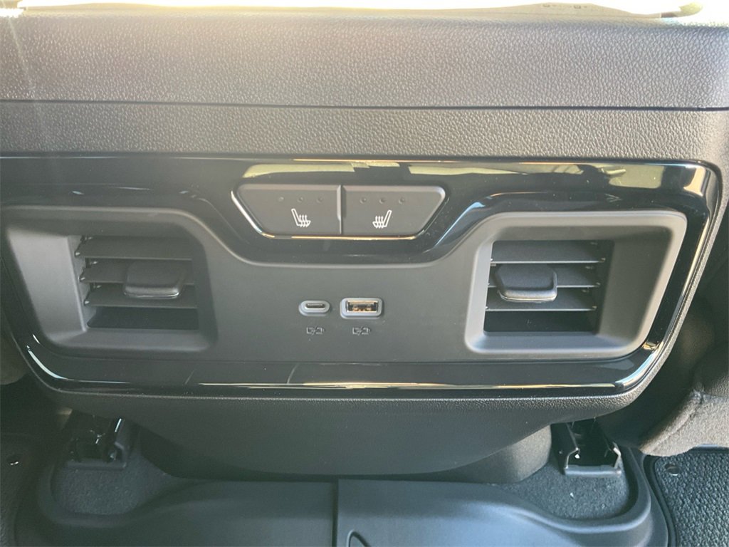 New 2026 GMC Sierra 2500 AT4 w/ AT4 Premium Plus Package image 23