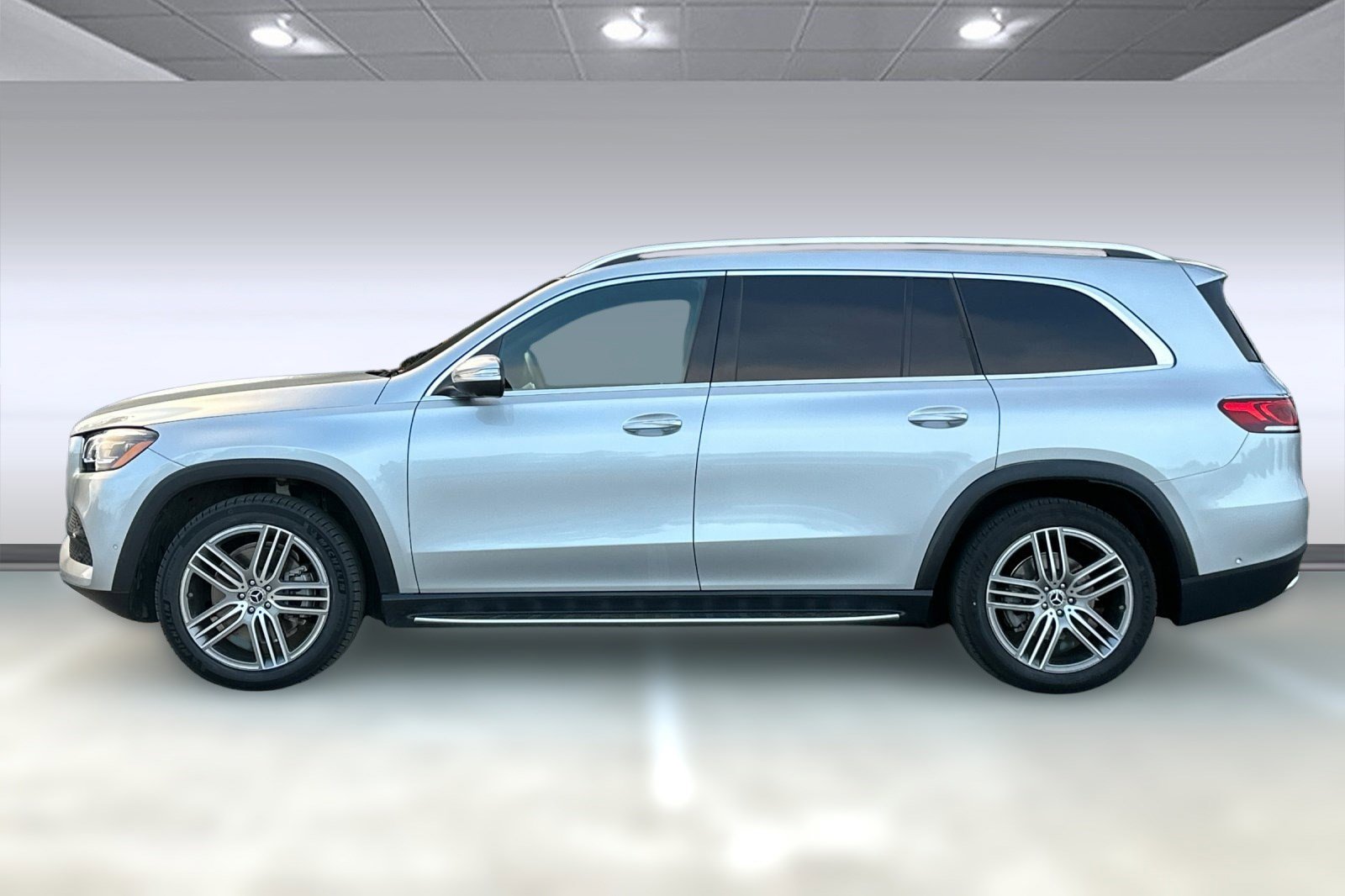 Used 2022 Mercedes-Benz GLS 450 4MATIC image 6