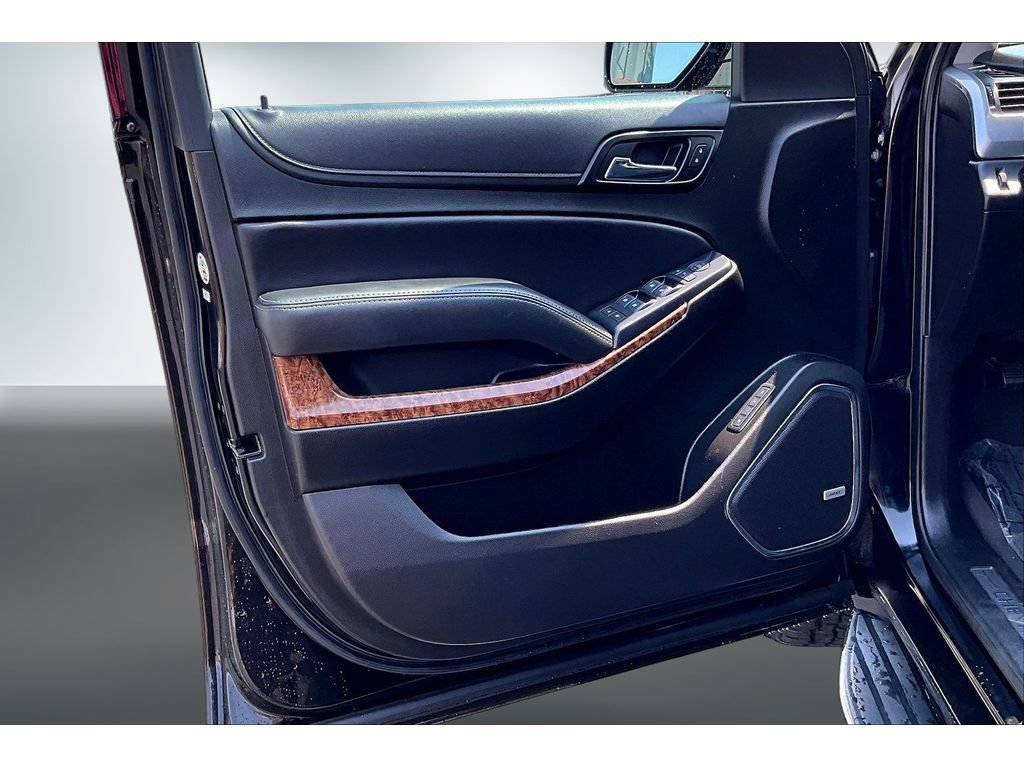 Used 2020 Chevrolet Tahoe Premier AWD/4WD image 17