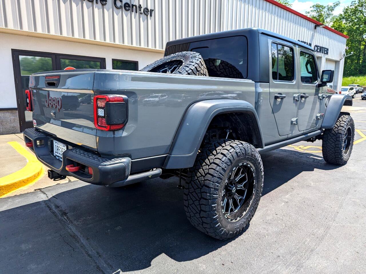 Used 2021 Jeep Gladiator Rubicon image 8