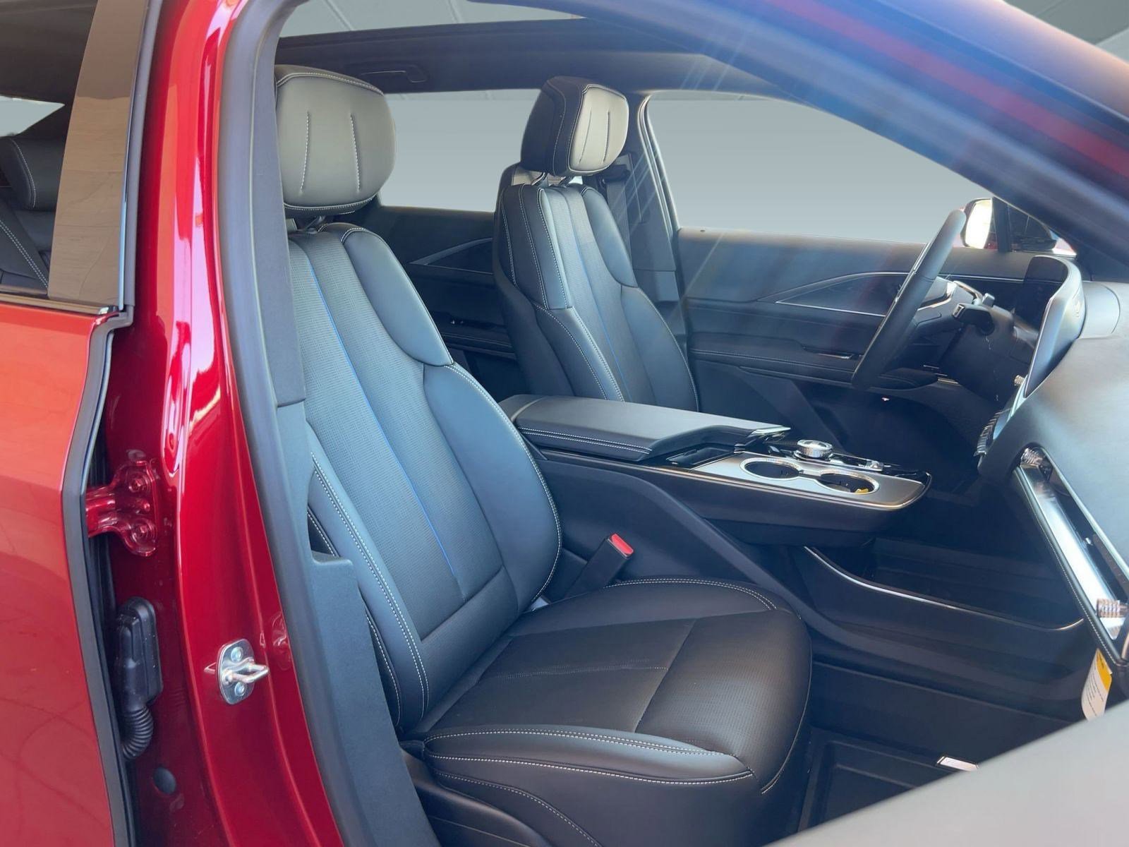 New 2026 Cadillac Lyriq Sport image 28