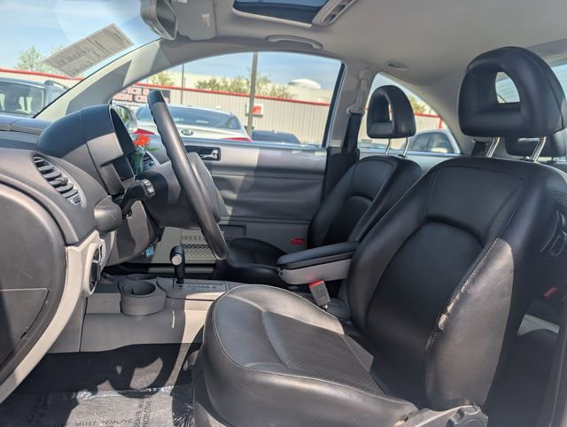 Used 2002 Volkswagen Beetle GLX FWD image 7