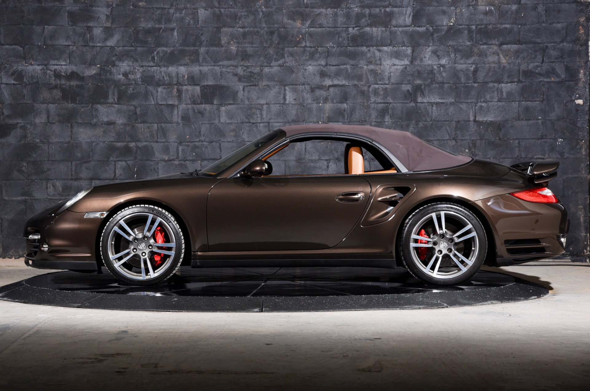 Used 2010 Porsche 911 Turbo image 24