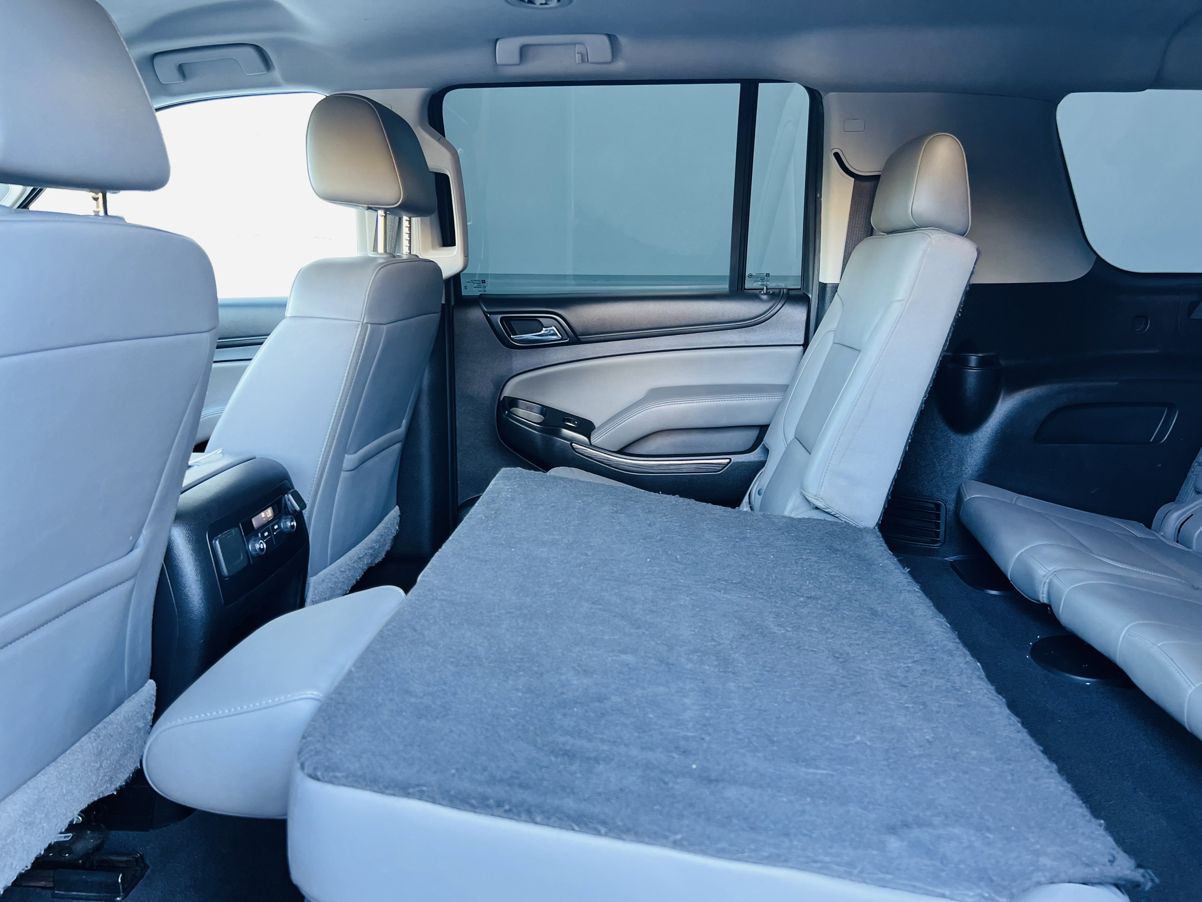 Used 2019 Chevrolet Suburban LT AWD/4WD image 19