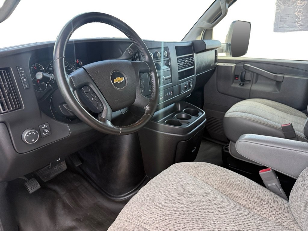 Used 2021 Chevrolet Express 3500 w/ Power Convenience Package RWD image 8