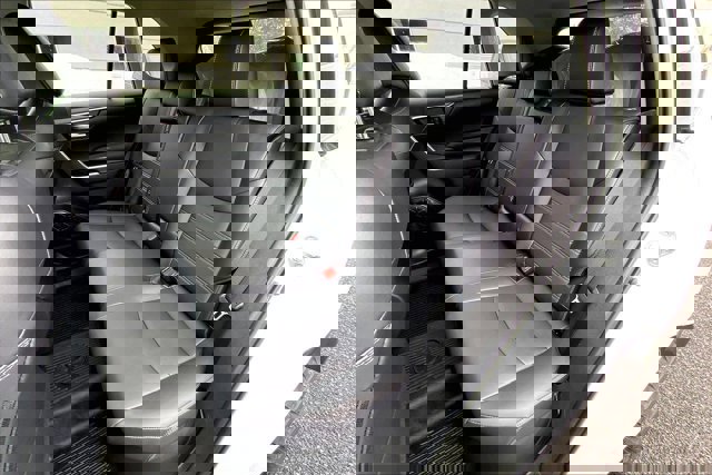 Used 2022 Toyota RAV4 XLE Premium image 26