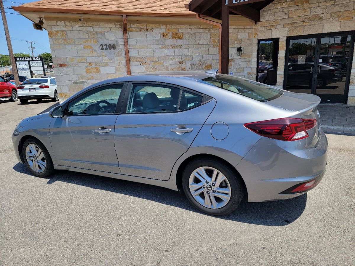 Used 2019 Hyundai Elantra SEL image 4
