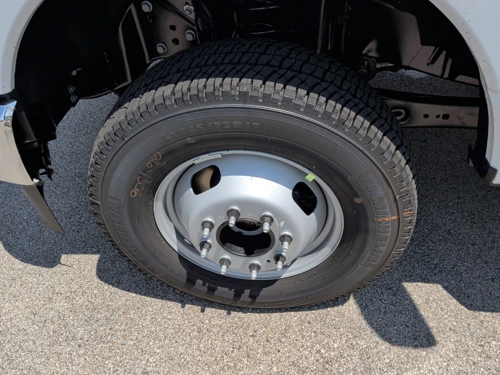 New 2026 Ford F350 XL AWD/4WD image 43