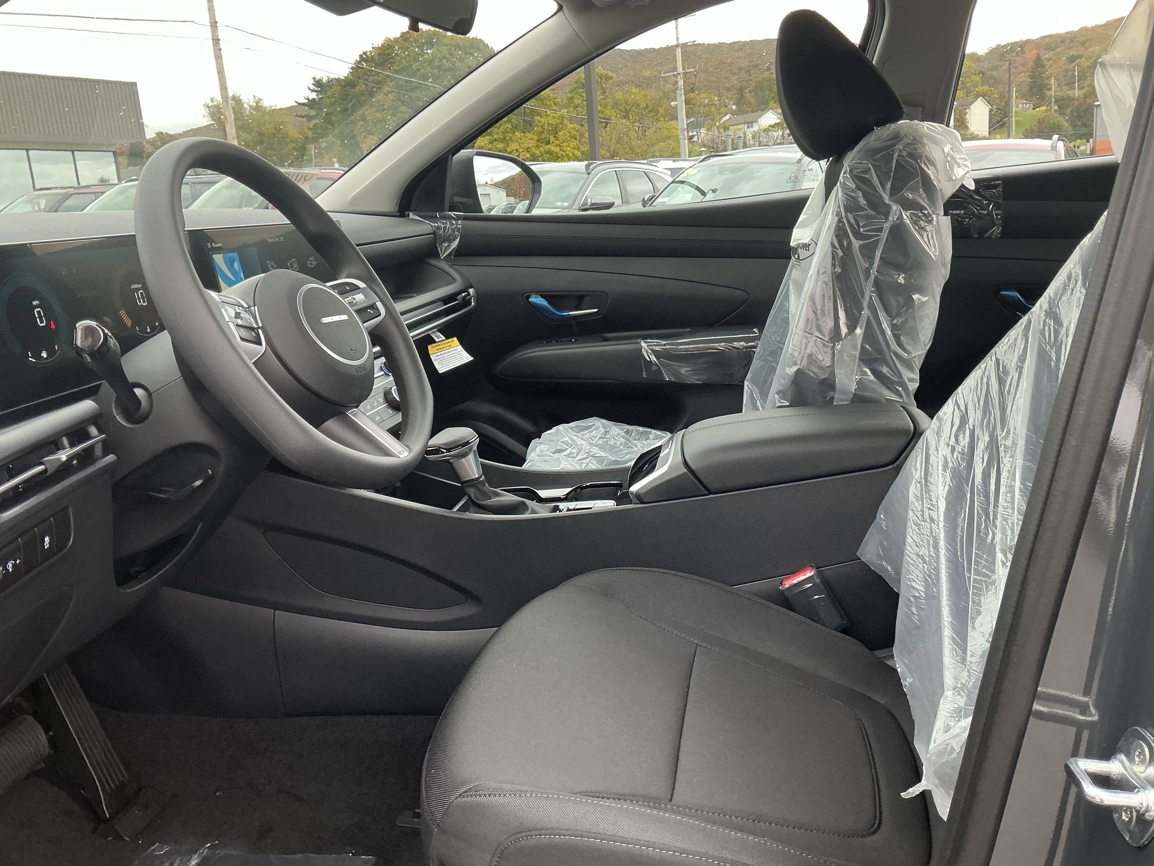 New 2026 Hyundai Tucson SE image 12