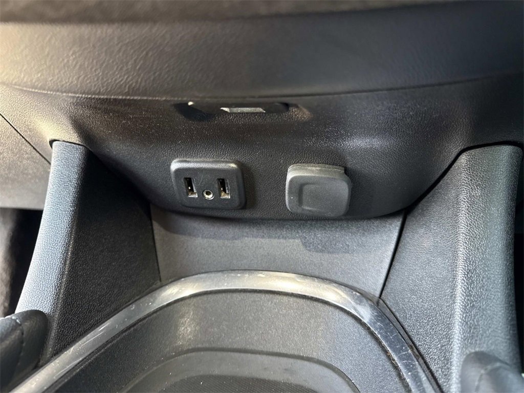 Used 2018 Chevrolet Malibu LT image 20