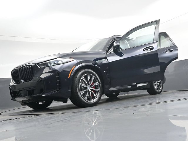New 2026 BMW X5 xDrive50e w/ M Sport Package AWD/4WD image 46