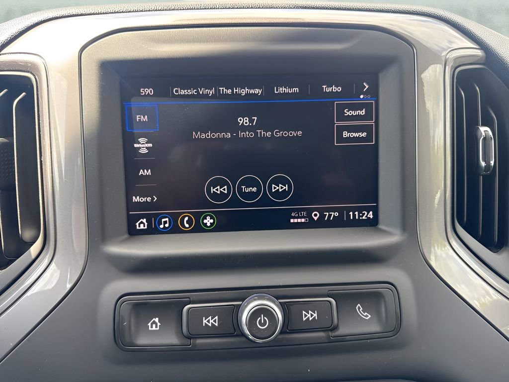 Used 2024 Chevrolet Silverado 1500 Custom image 16