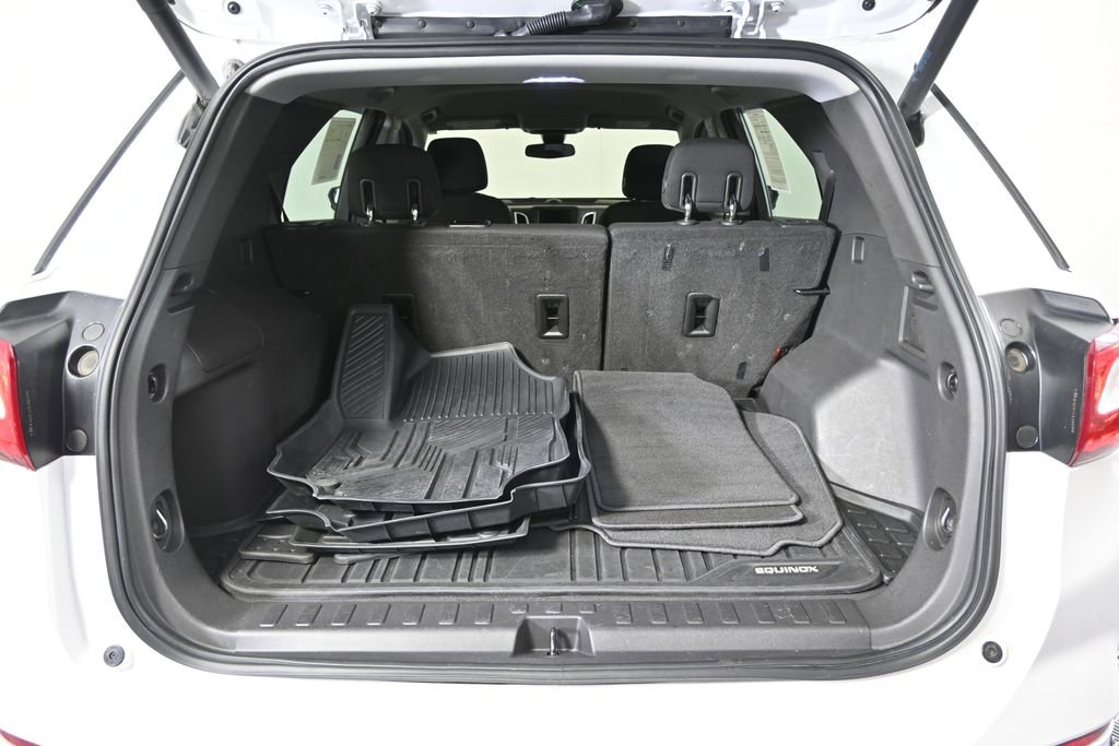 Used 2020 Chevrolet Equinox LT image 16