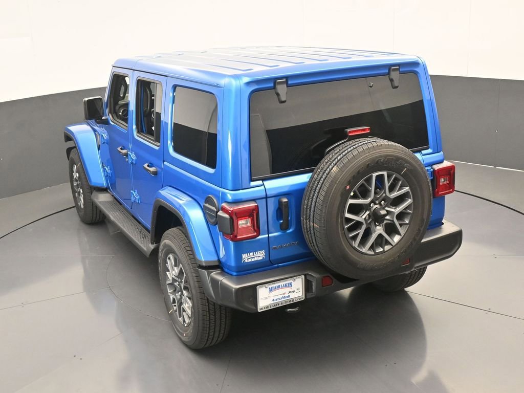 Used 2025 Jeep Wrangler Unlimited Sahara AWD/4WD image 48