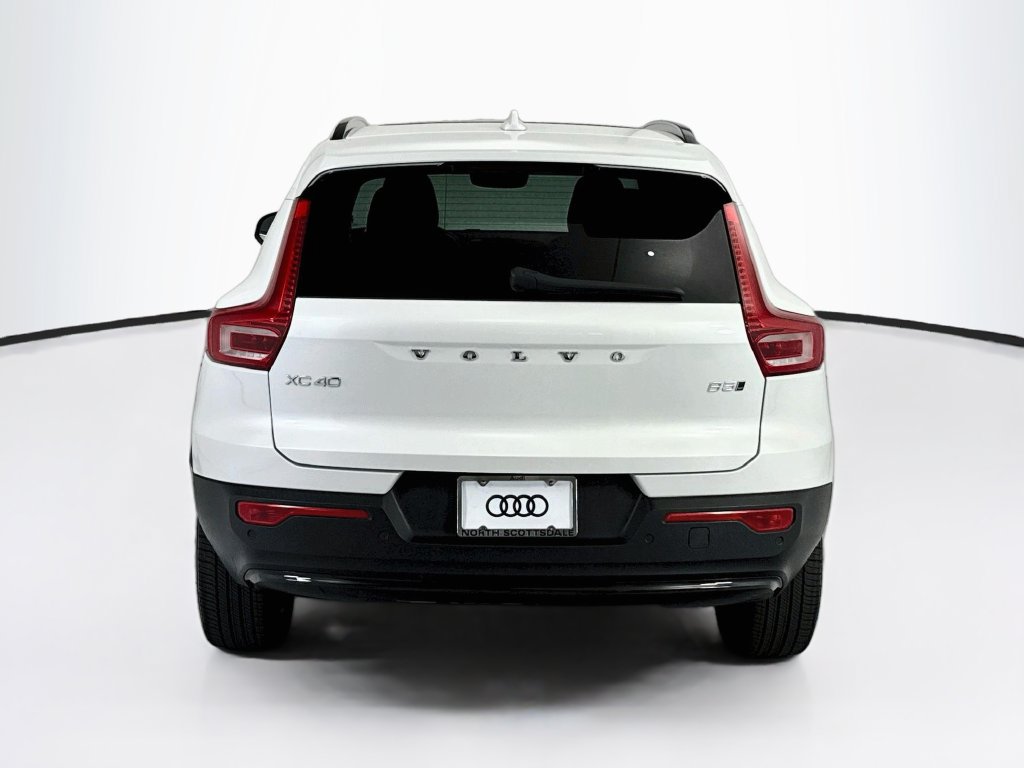 Used 2023 Volvo XC40 B5 Plus w/ Driver Assist Package AWD/4WD image 6