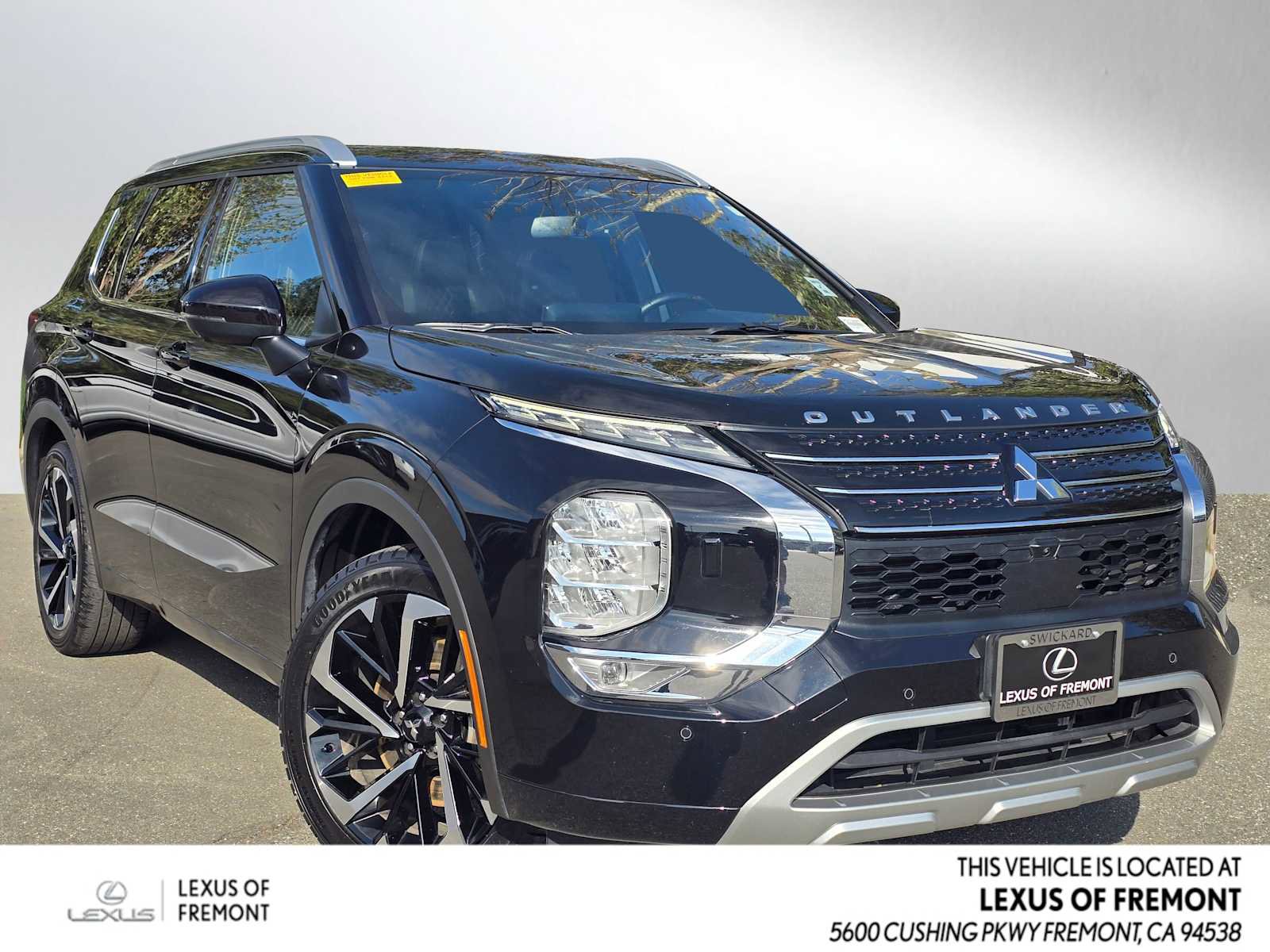 Used 2022 Mitsubishi Outlander SEL image 1