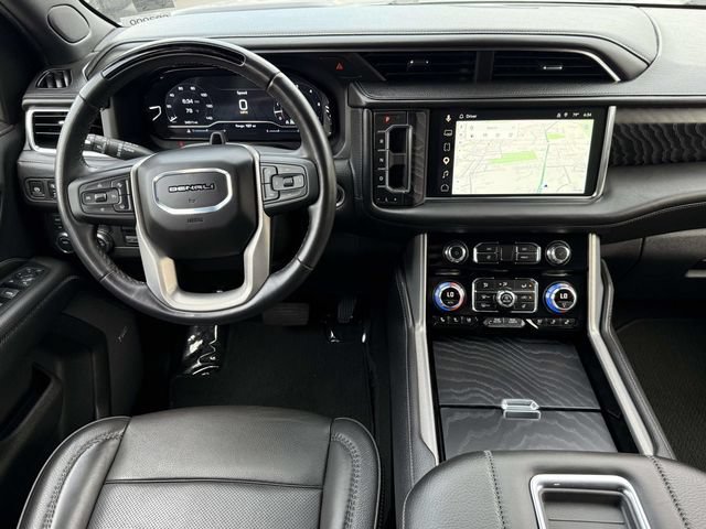 Used 2024 GMC Yukon XL Denali w/ Advanced Technology Package AWD/4WD image 13