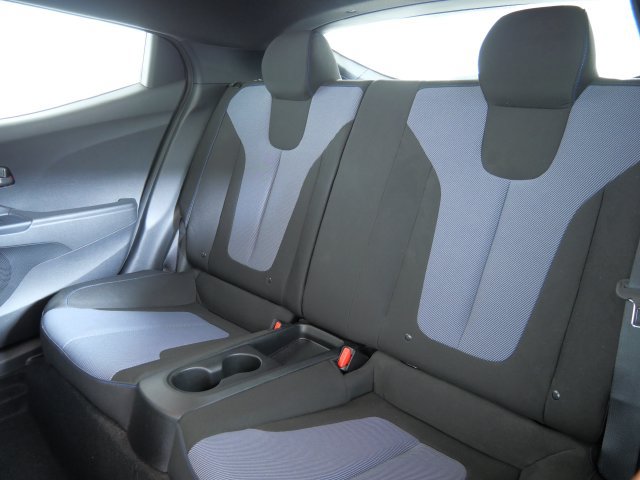 Used 2020 Hyundai Veloster 2.0 FWD image 15