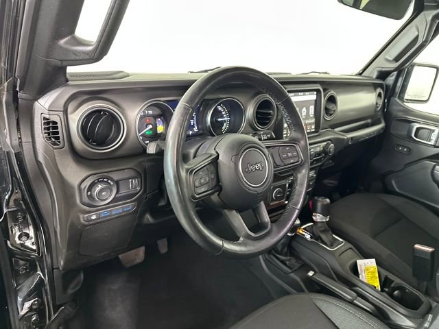 Used 2023 Jeep Wrangler Unlimited w/ Cold Weather Group image 13