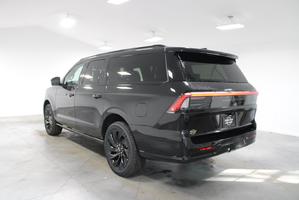 New 2026 Lincoln Navigator L Reserve w/ Jet Appearance Package AWD/4WD image 6