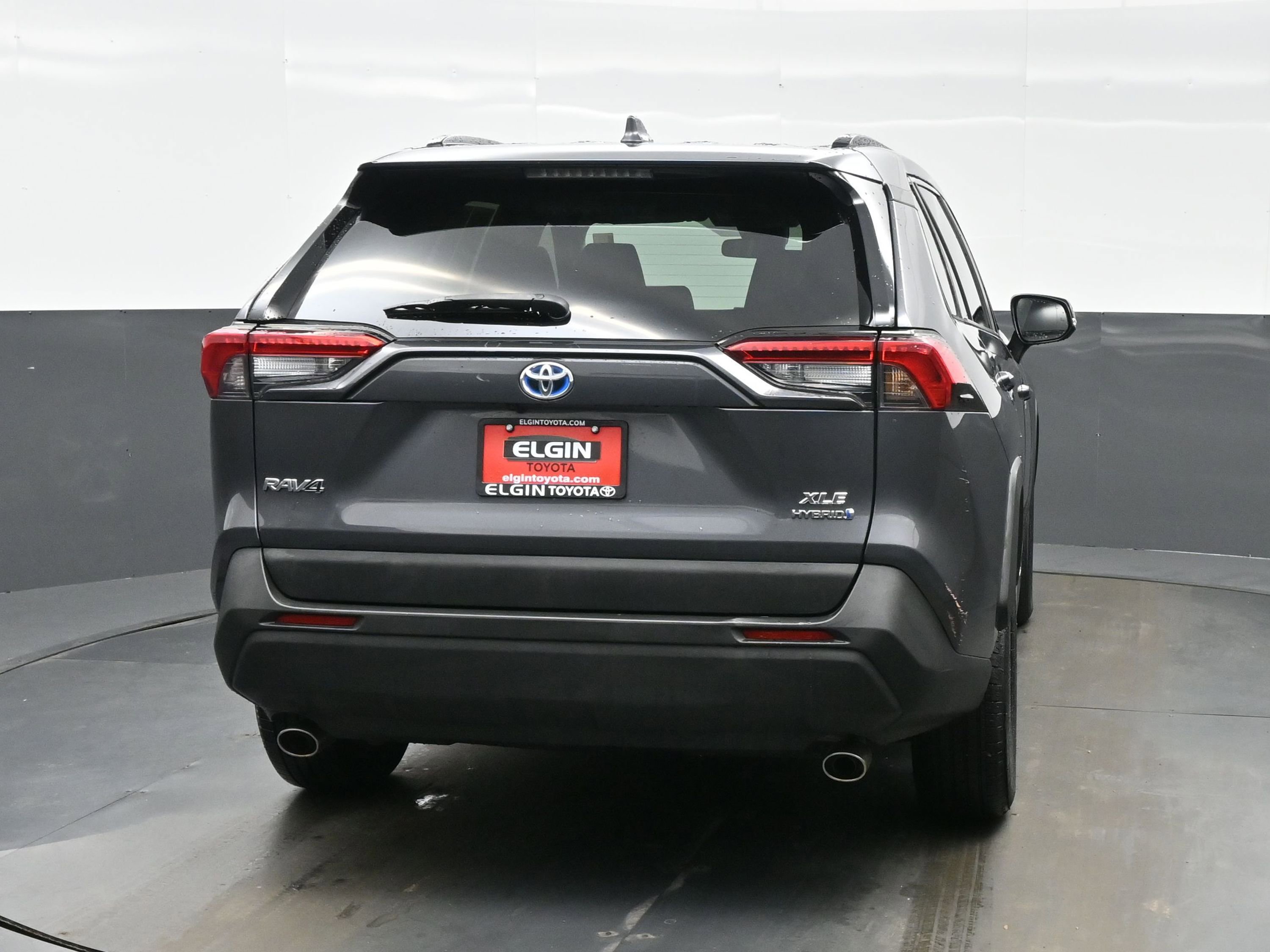 Used 2022 Toyota RAV4 XLE image 5