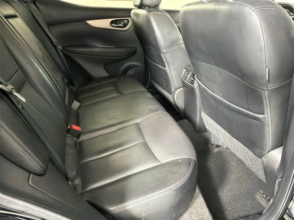 Used 2020 Nissan Rogue Sport SL w/ Premium Package image 17