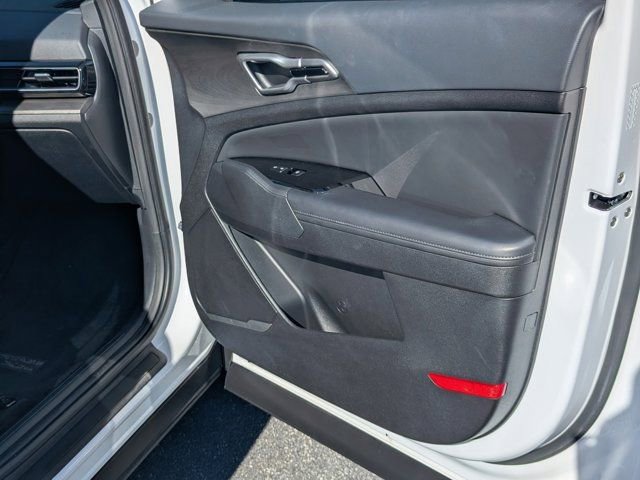 Used 2025 Kia Sportage X-Line w/ Premium Package image 13