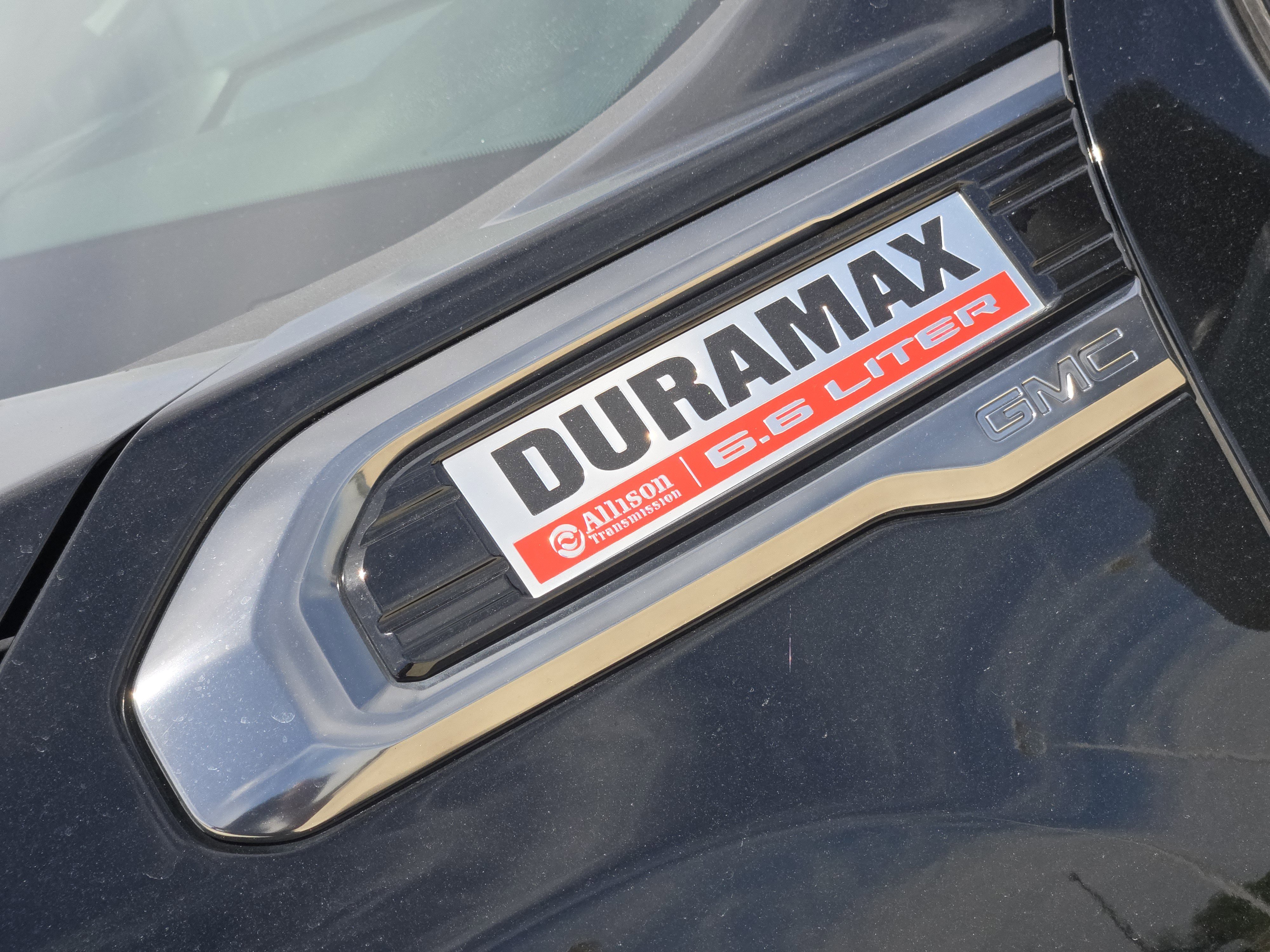 Used 2022 GMC Sierra 2500 AT4 w/ AT4 Premium Plus Package image 10