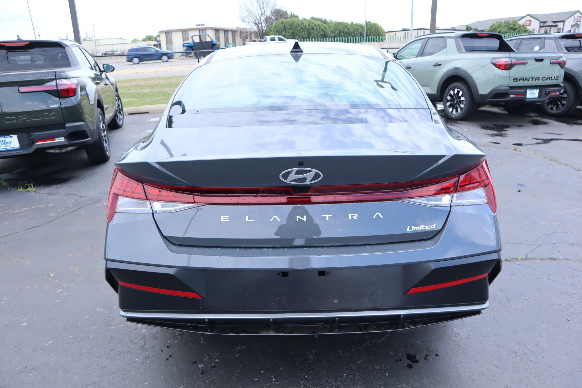 New 2026 Hyundai Elantra Limited FWD image 23