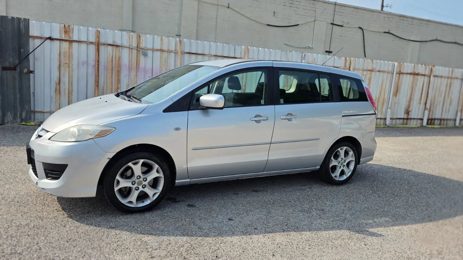 Used 2009 MAZDA MAZDA5 Sport FWD image 1