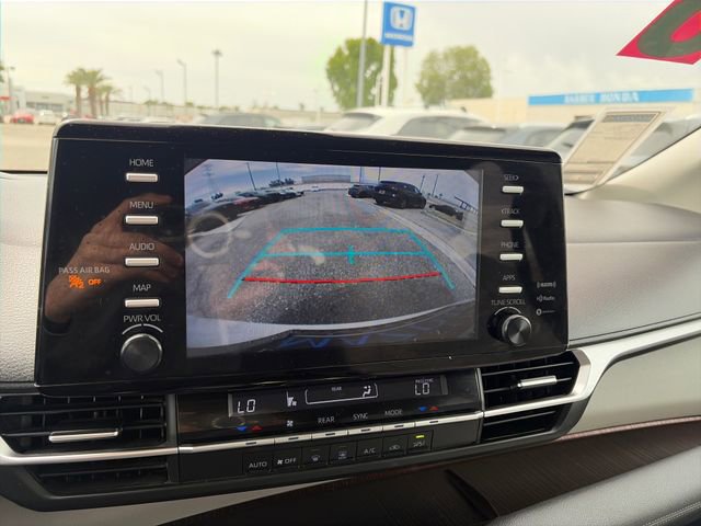 Used 2023 Toyota Sienna LE FWD image 15