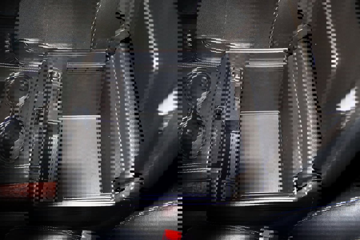 Used 2017 GMC Yukon SLT image 51