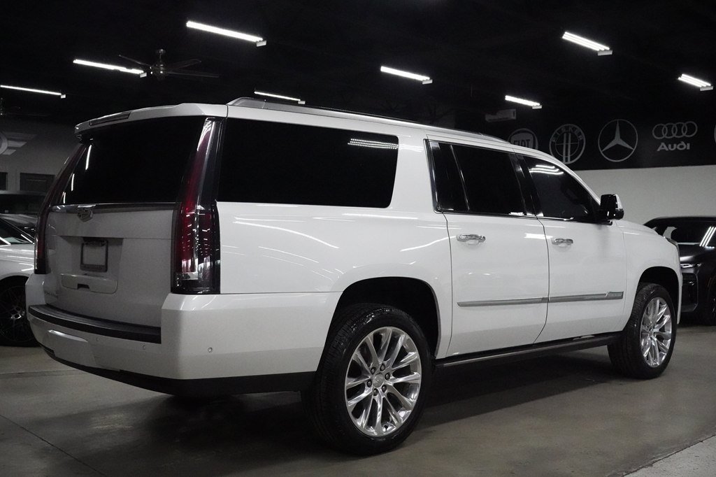 Used 2018 Cadillac Escalade ESV Premium Luxury AWD/4WD image 5