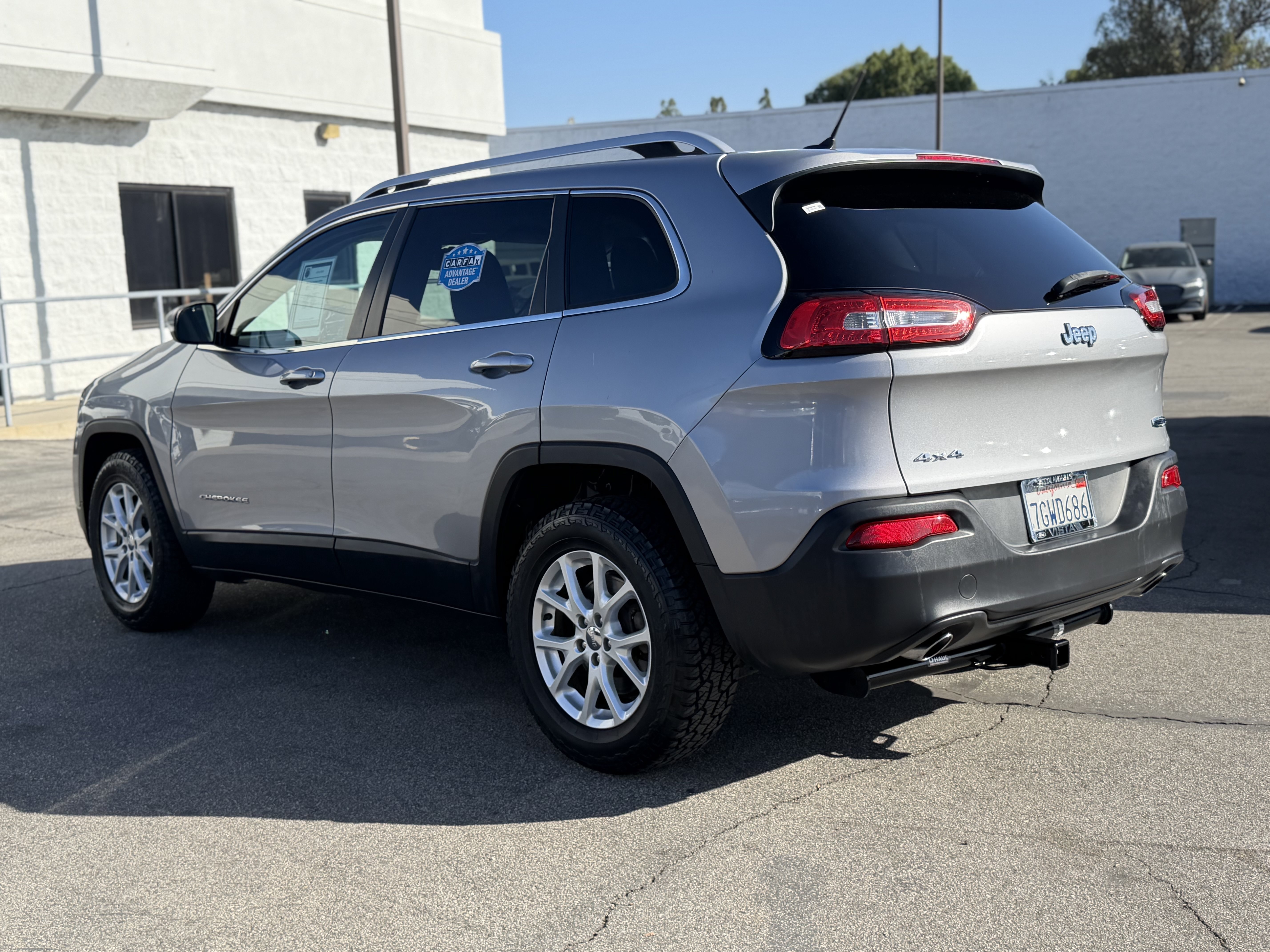 Used 2014 Jeep Cherokee Latitude AWD/4WD image 5