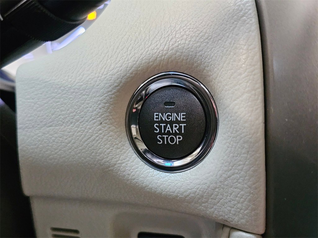 Used 2019 Lexus GX 460 image 33