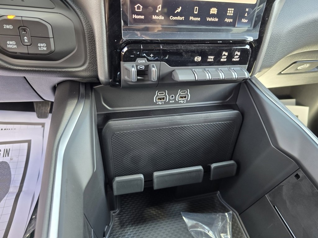 New 2026 RAM 3500 Big Horn image 31