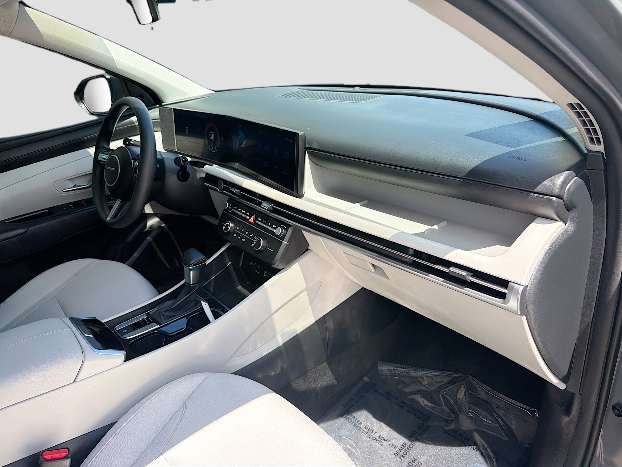 Used 2025 Hyundai Tucson SE image 29