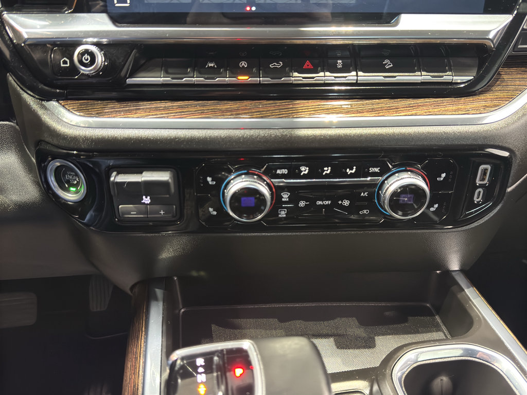 Used 2024 GMC Sierra 1500 Elevation w/ Preferred Package AWD/4WD image 34