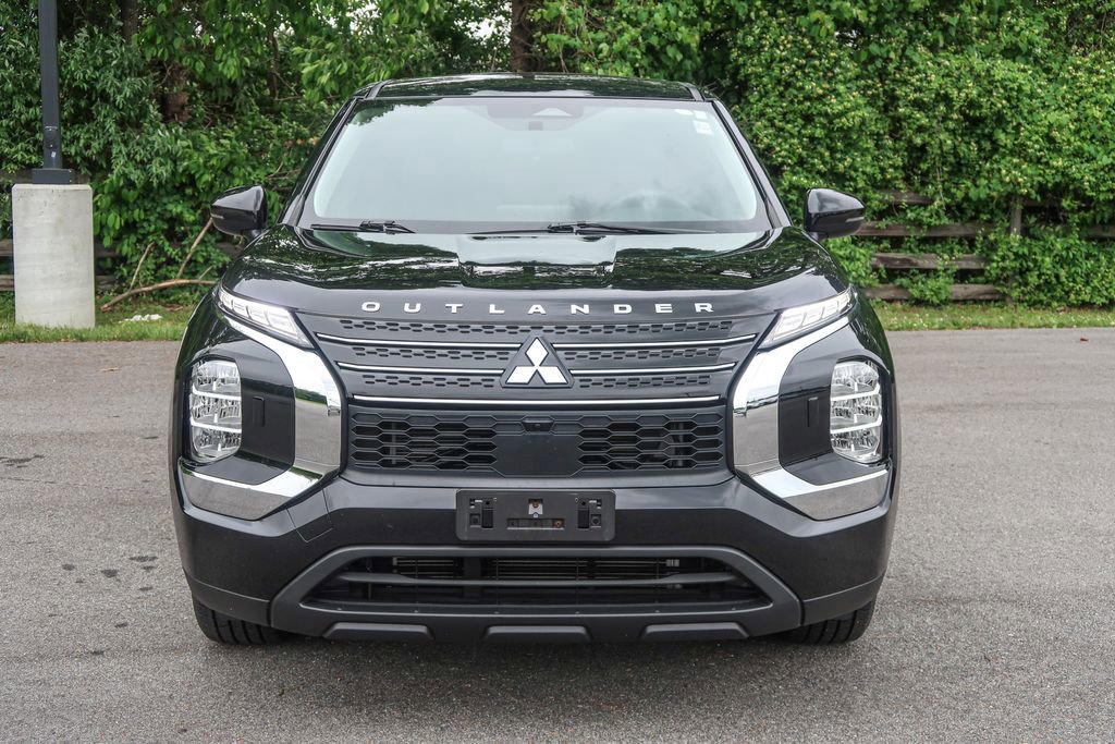 Used 2024 Mitsubishi Outlander ES AWD/4WD image 6