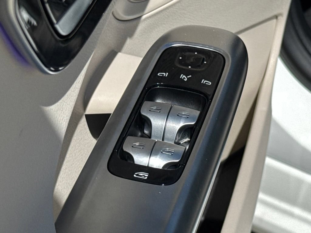 New 2026 Mercedes-Benz C 300 Sedan image 21