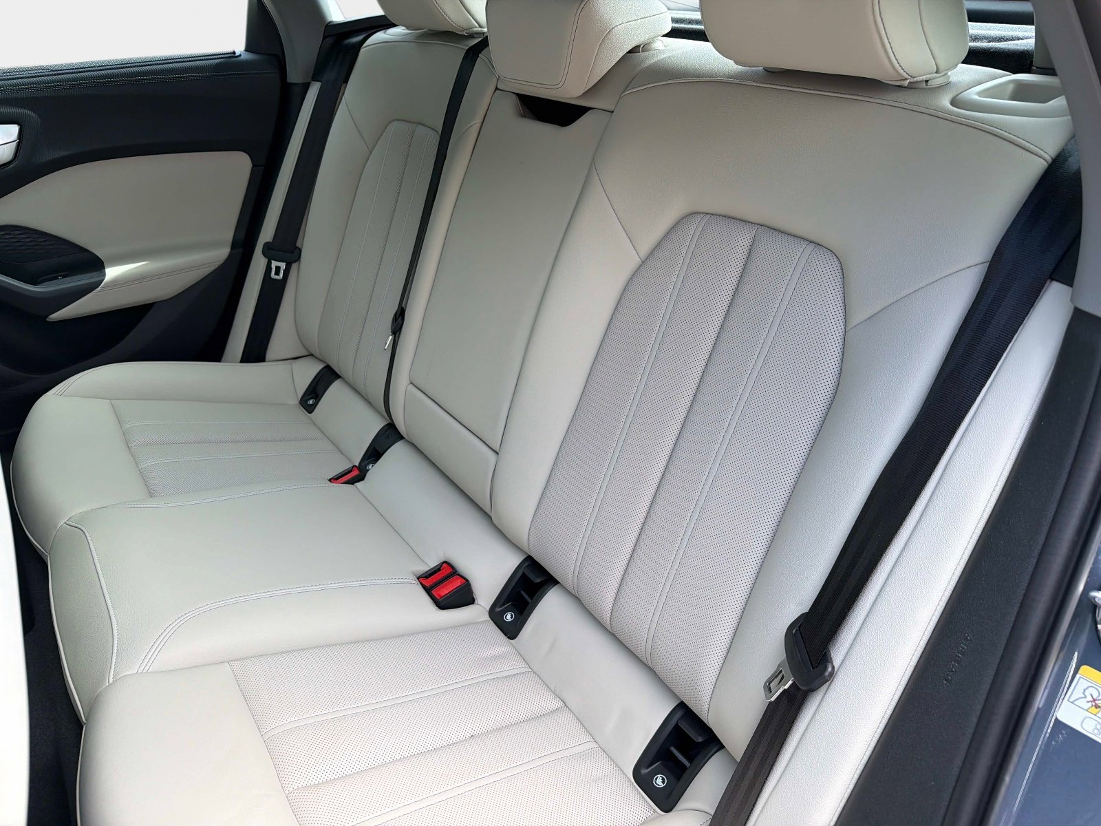 Used 2025 Audi A5 2.0T Premium Plus image 30