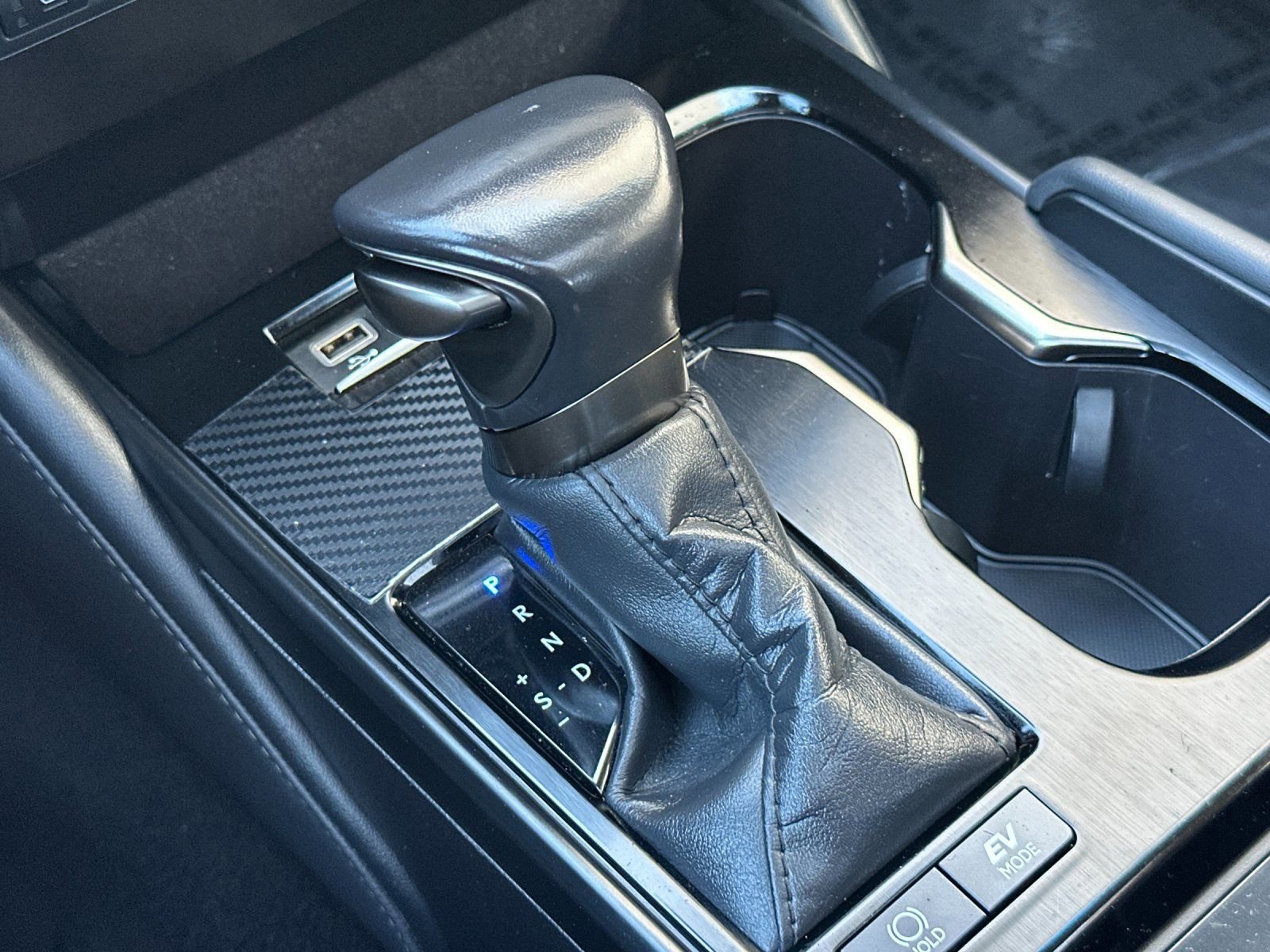 Used 2024 Lexus ES 300h w/ Premium Package image 24
