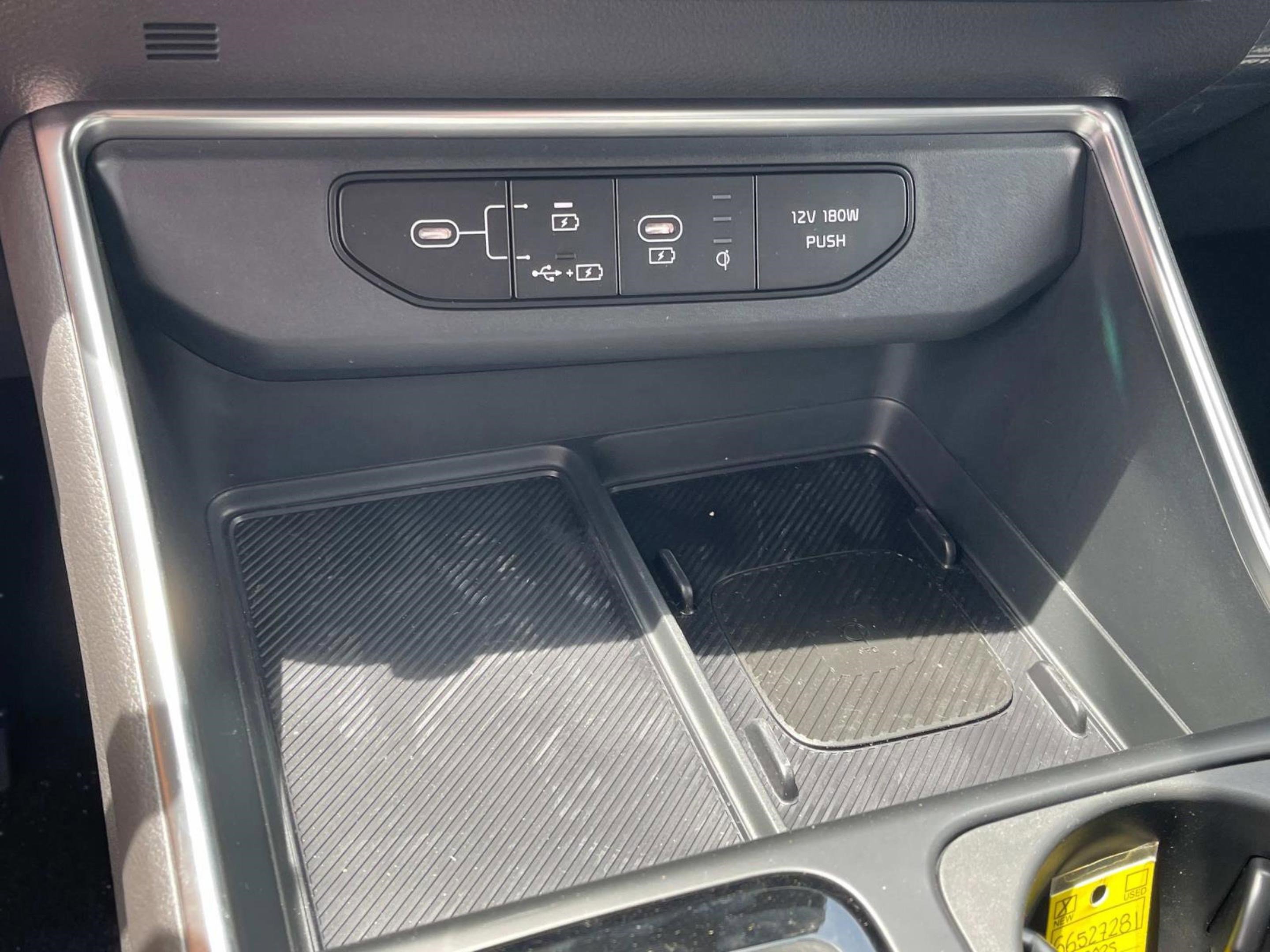 New 2025 Kia Carnival SX Prestige image 34