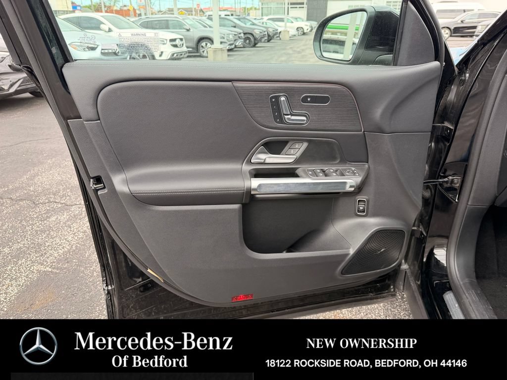New 2026 Mercedes-Benz GLB 250 4MATIC image 7