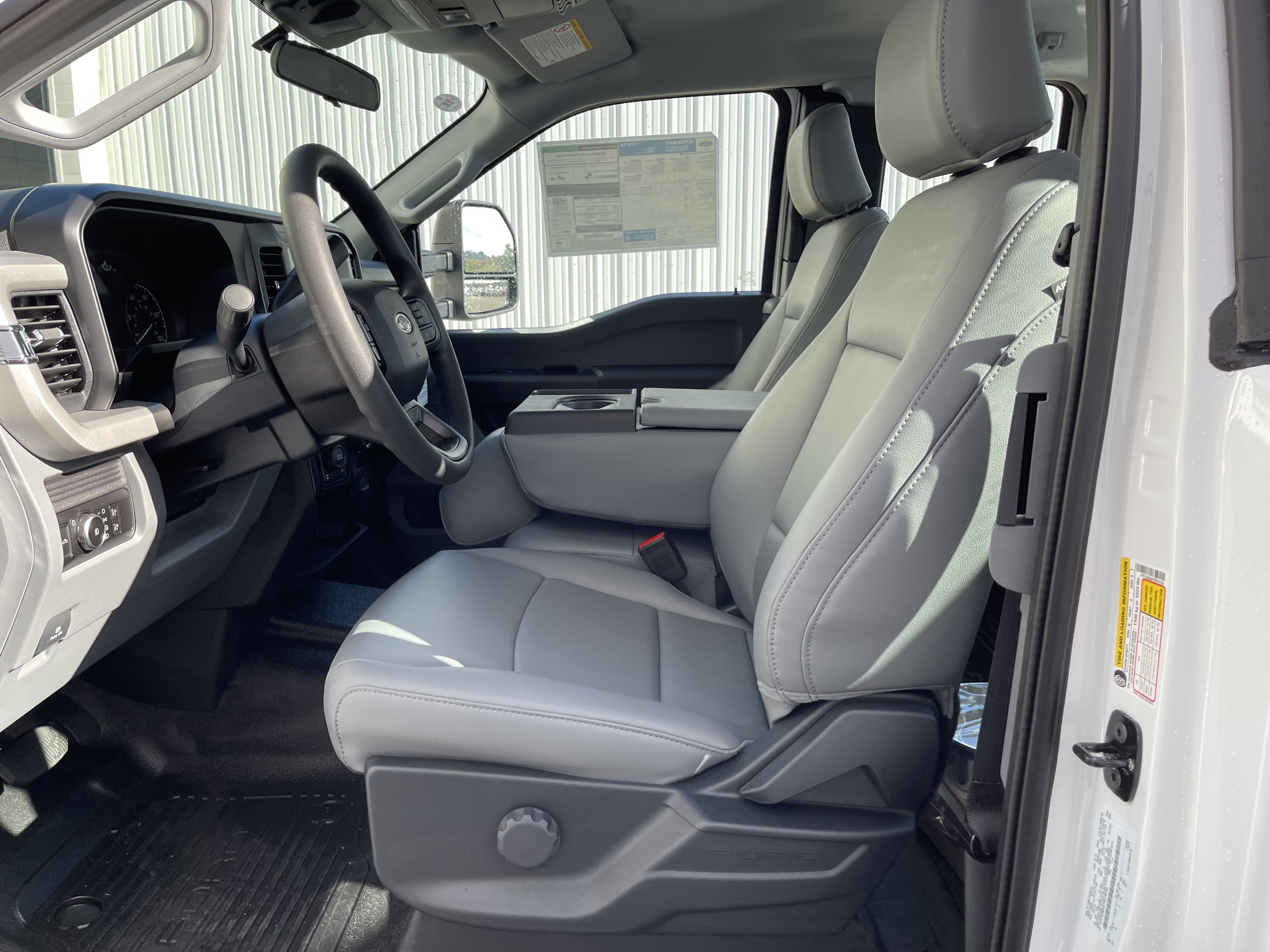 New 2026 Ford F250 XL w/ XL Chrome Package image 10