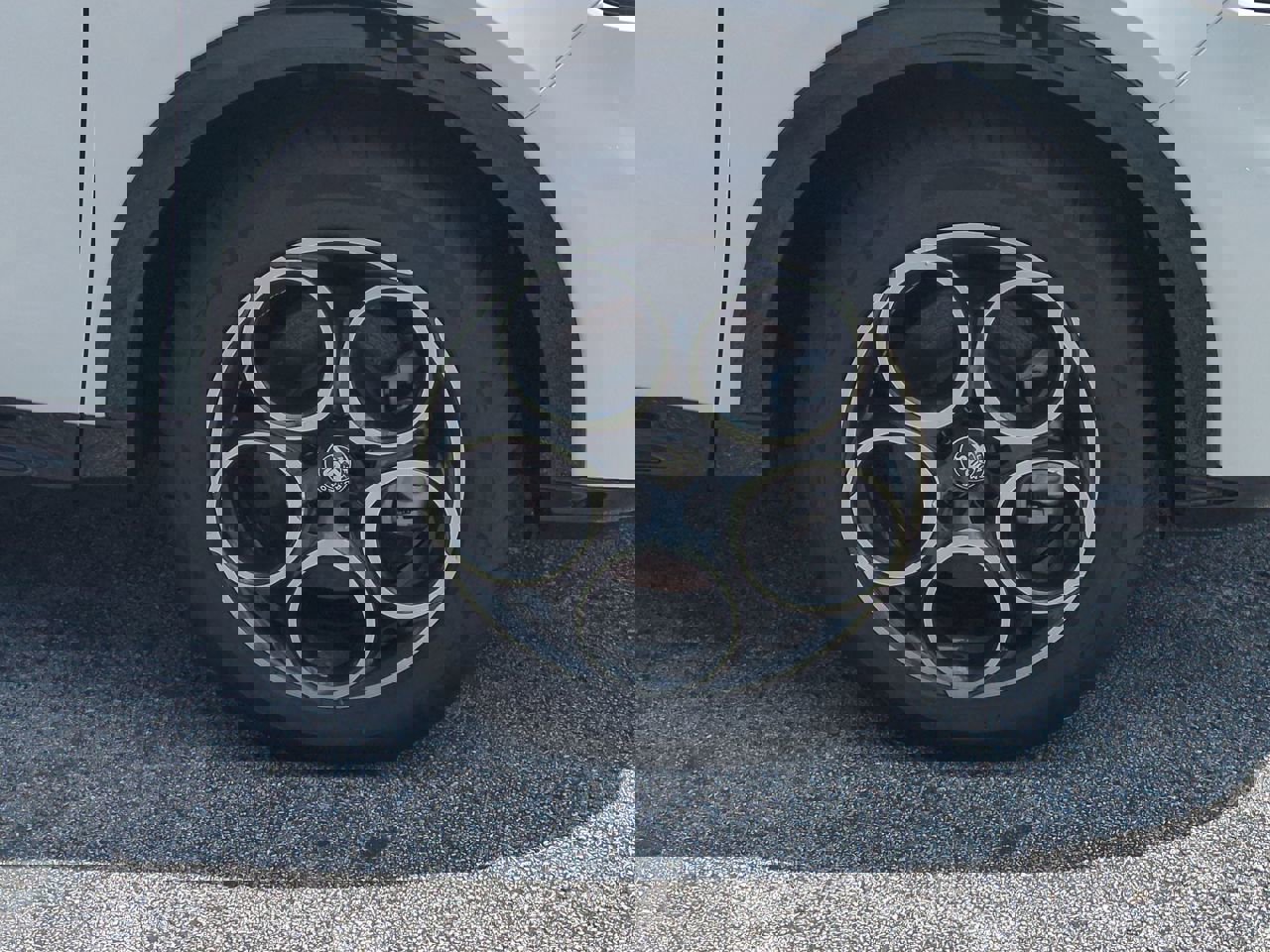 New 2025 Alfa Romeo Tonale image 10